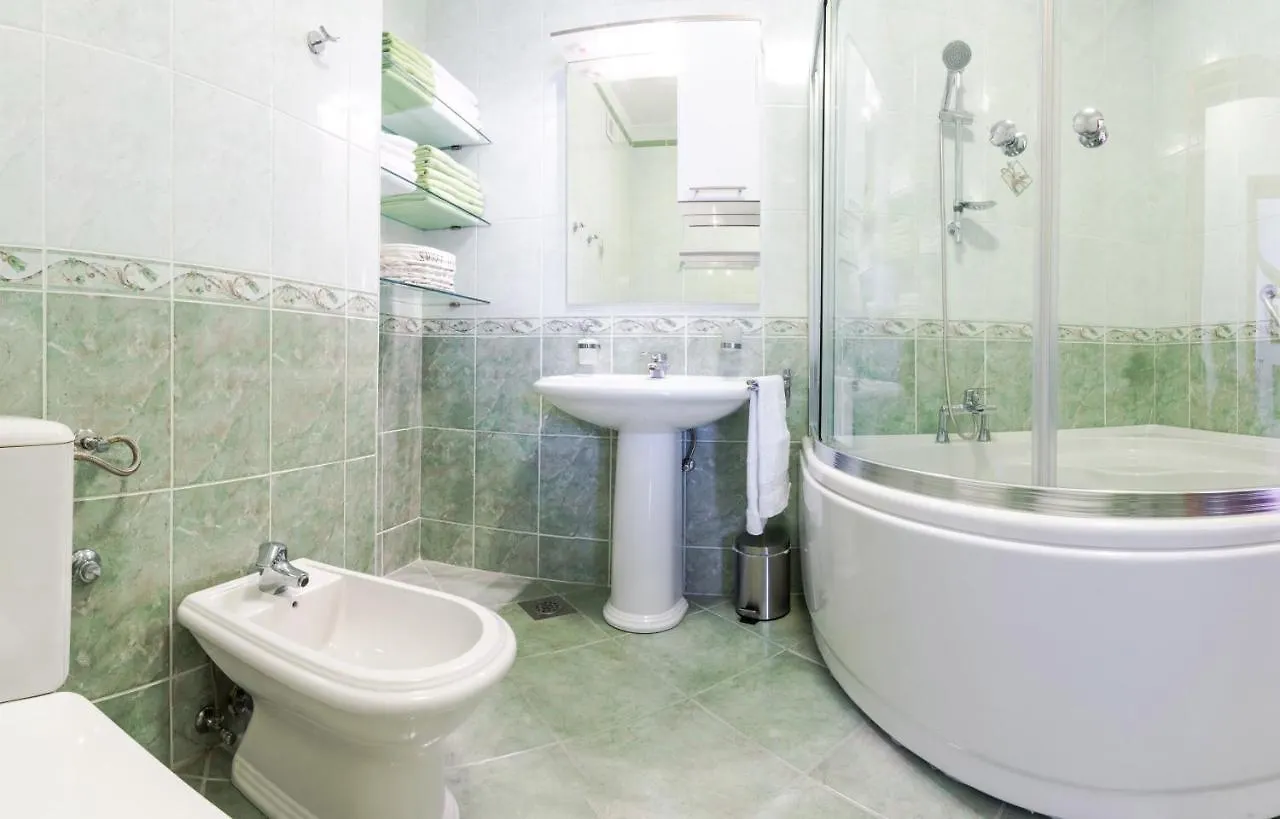 Family Apartment With Huge Terrace And Hot Tub - Franka Split Croatia