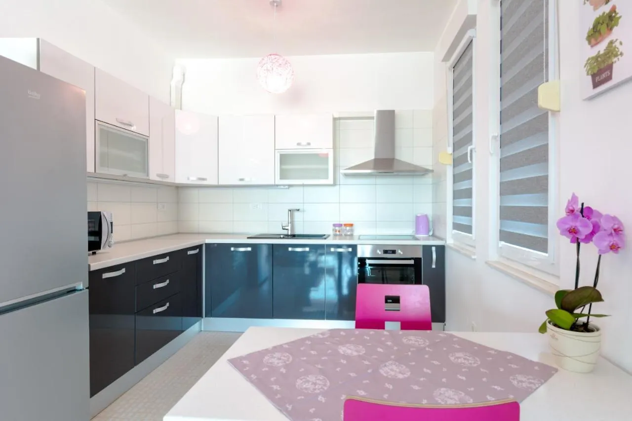 Family Apartment With Huge Terrace And Hot Tub - Franka Split