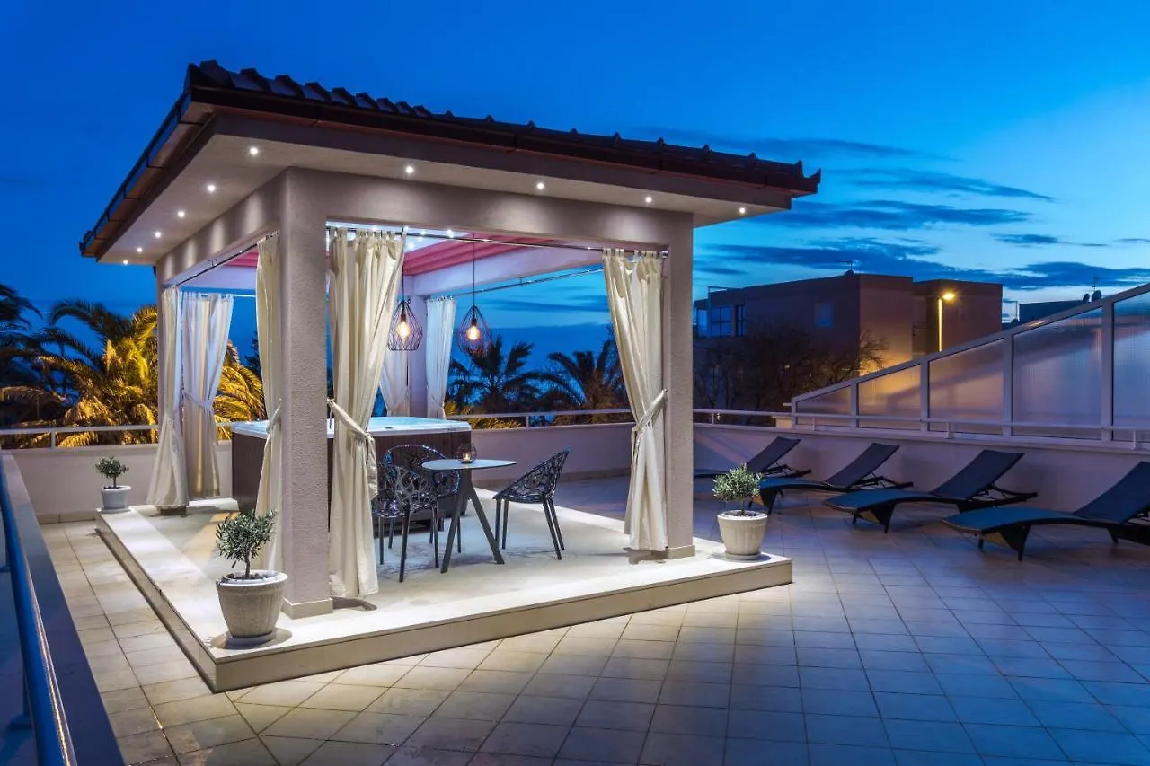 Family Apartment With Huge Terrace And Hot Tub - Franka Split 0*,  Croatia