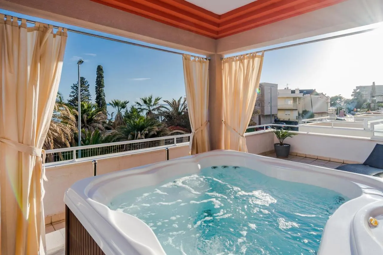 Family Apartment With Huge Terrace And Hot Tub - Franka Split