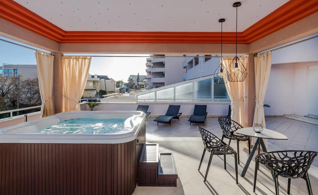 Family Apartment With Huge Terrace And Hot Tub - Franka Split